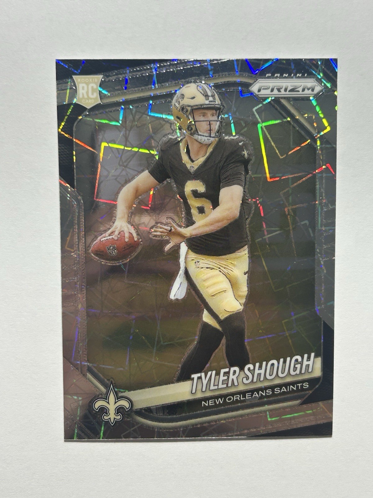 2025 Panini Prizm - Rookies Tyler Shough #327 Lazer Prizm (RC)