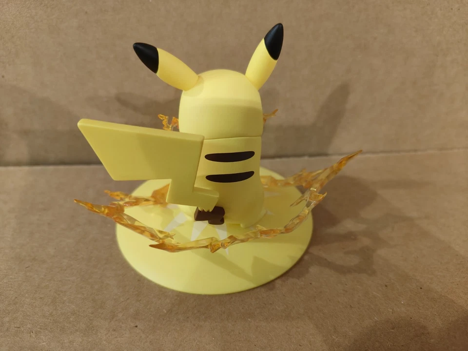 Figura de acción Funism Pokémon Eevee Adventure Series Pikachu Foto 2 de 4