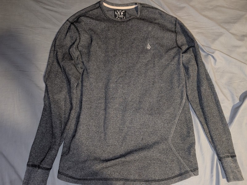 Volcom Men's Gray Solid Long Sleeve Crew Neck Knit Logo T-Shirt Size L