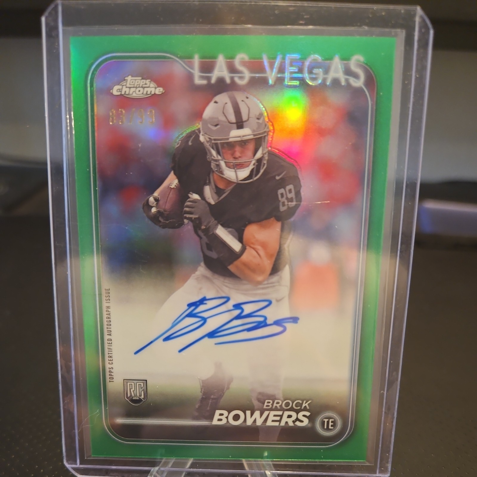 2024 Topps Chrome RC Auto Brock Bowers Las Vegas Raiders Green Refractor 83/99