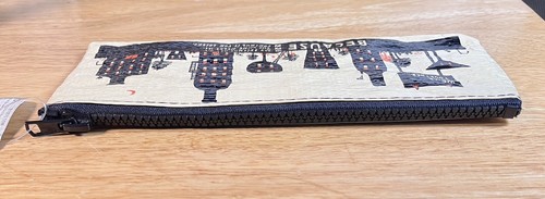 Blue Q Zipper Makeup Bag Pencil Pouch NWT Recycled Materials ‘My Friends Get Me’ - Picture 7 of 7