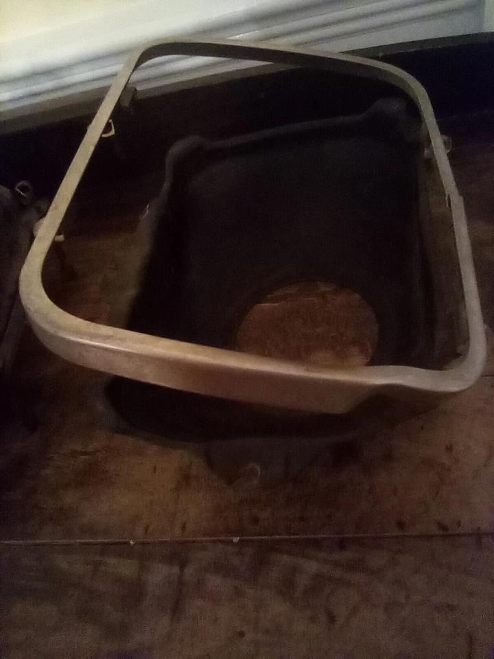 2 Vtg Truck Headlight Housings w/ 3 Wagner Lamps - Image 3 of 4