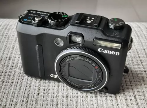 Canon PowerShot G9 12.1MP Digitalkamera mit 6x optischem bildstabilisiertem Zoom - Bild 1 von 9