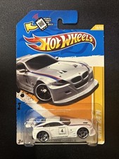 Hot Wheels 2012 NEW MODELS #18/50 BMW Z4 M WHITE w/ PR5s HW HTF NICE! MOC V5306