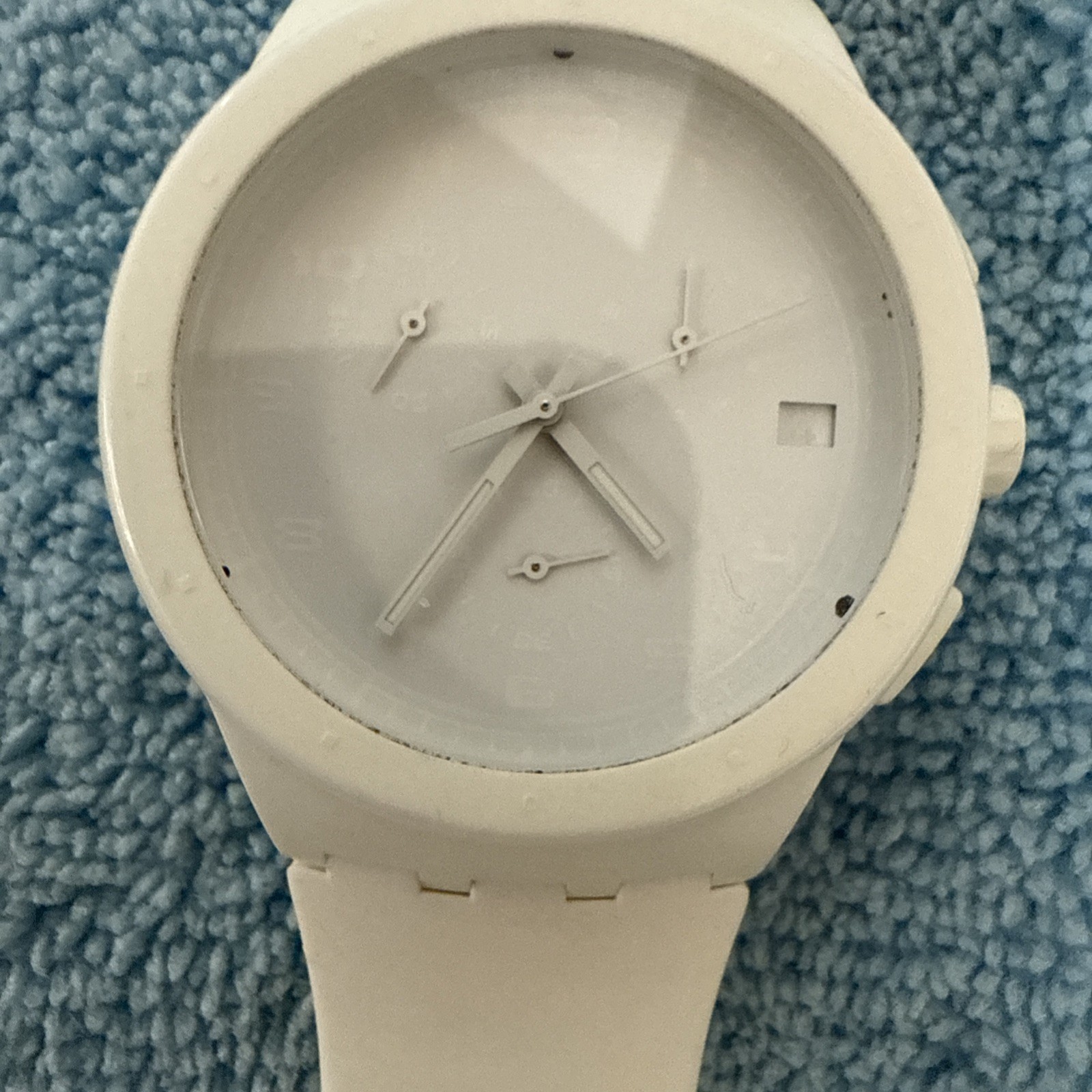 SWATCH CHRONO PLASTIC " BASIC WHITE "   Very CLEAN - image 3