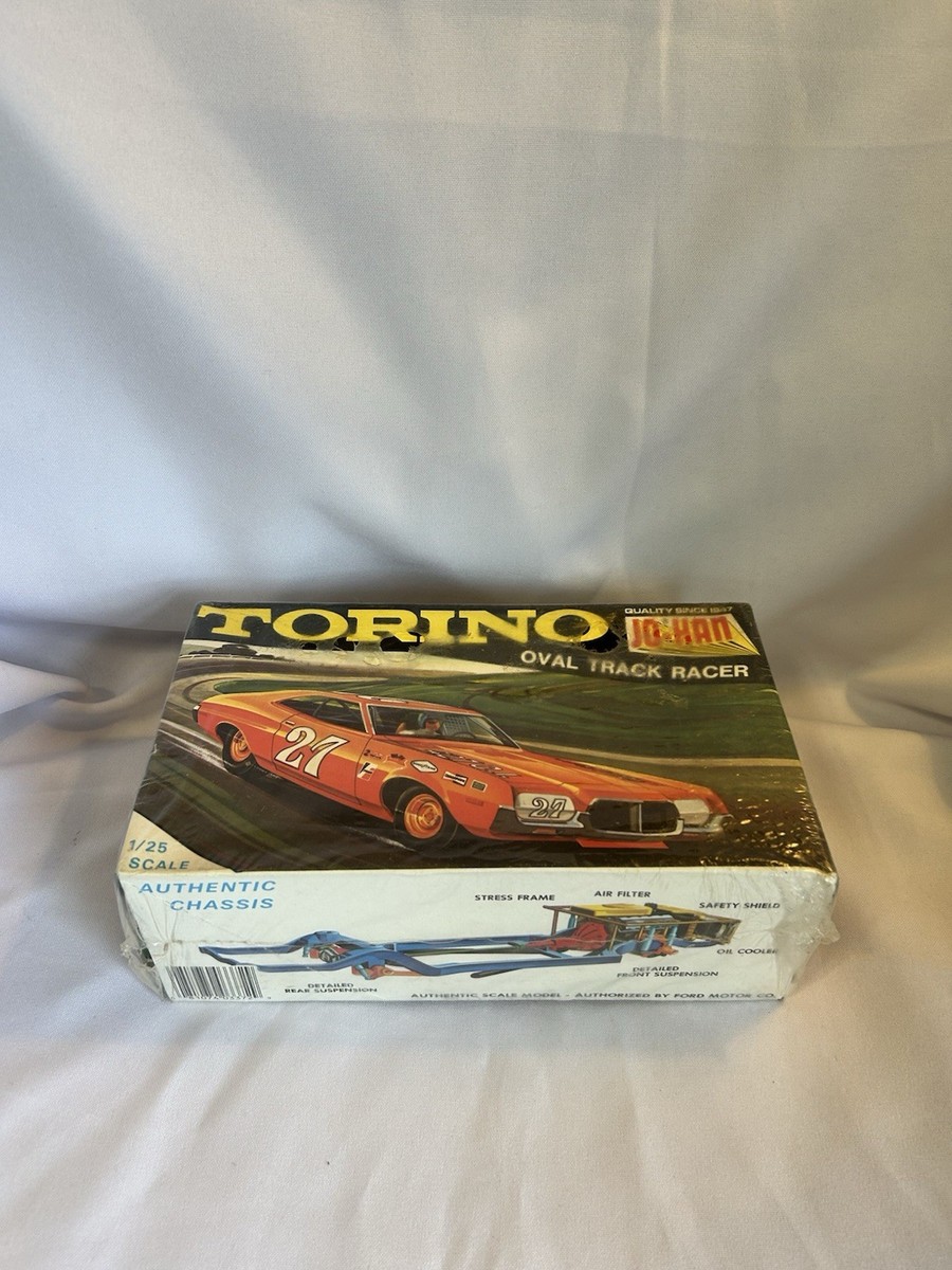 自動車 jo-han ford torino oval track racer Jo-Han 72 Ford Torino Oval Track Racer V8 1972 Plastic Model