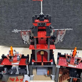 LEGO Knights Kingdom Vladek's Dark Fortress 8877 In 2005 Used Retired As Is