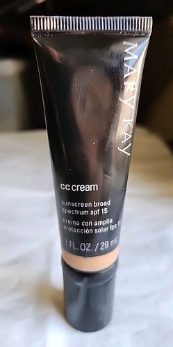 Mary Kay CC Cream Sunscreen Broad Spectrum SPF 15 Deep NWOB - Picture 2 of 3