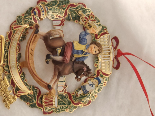 THE WHITE HOUSE 2003 CHRISTMAS ORNAMENT WREATH W/TOYS BOY ON ROCKING HORSE 3X3.5 - Picture 8 of 13
