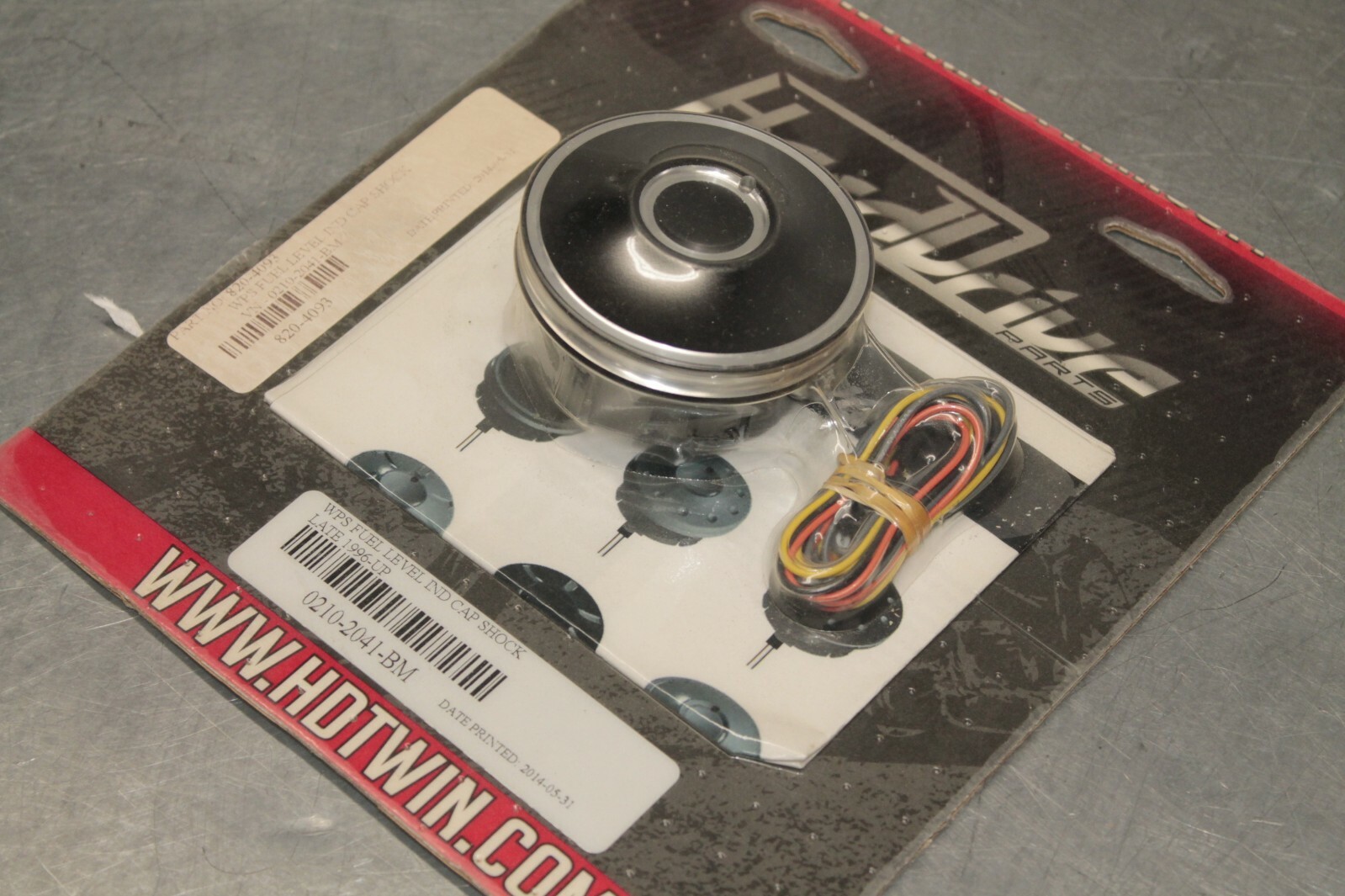 Nice New HardDrive 02102041BM LED Gas Cap Shock For '96Up Harley