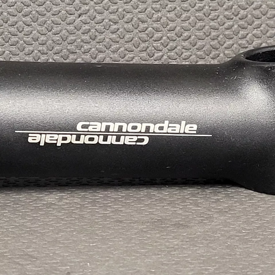 Vástago elevador Cannondale E5 5° 120 mm 31,8 x 11/8" MTB negro falta 1 tornillo Foto 2 de 4