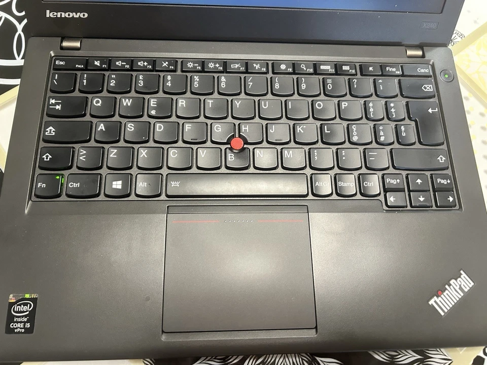Lenovo ThinkPad X240 · i5-4300U · 8GB · 500GB, foto 3 di 5
