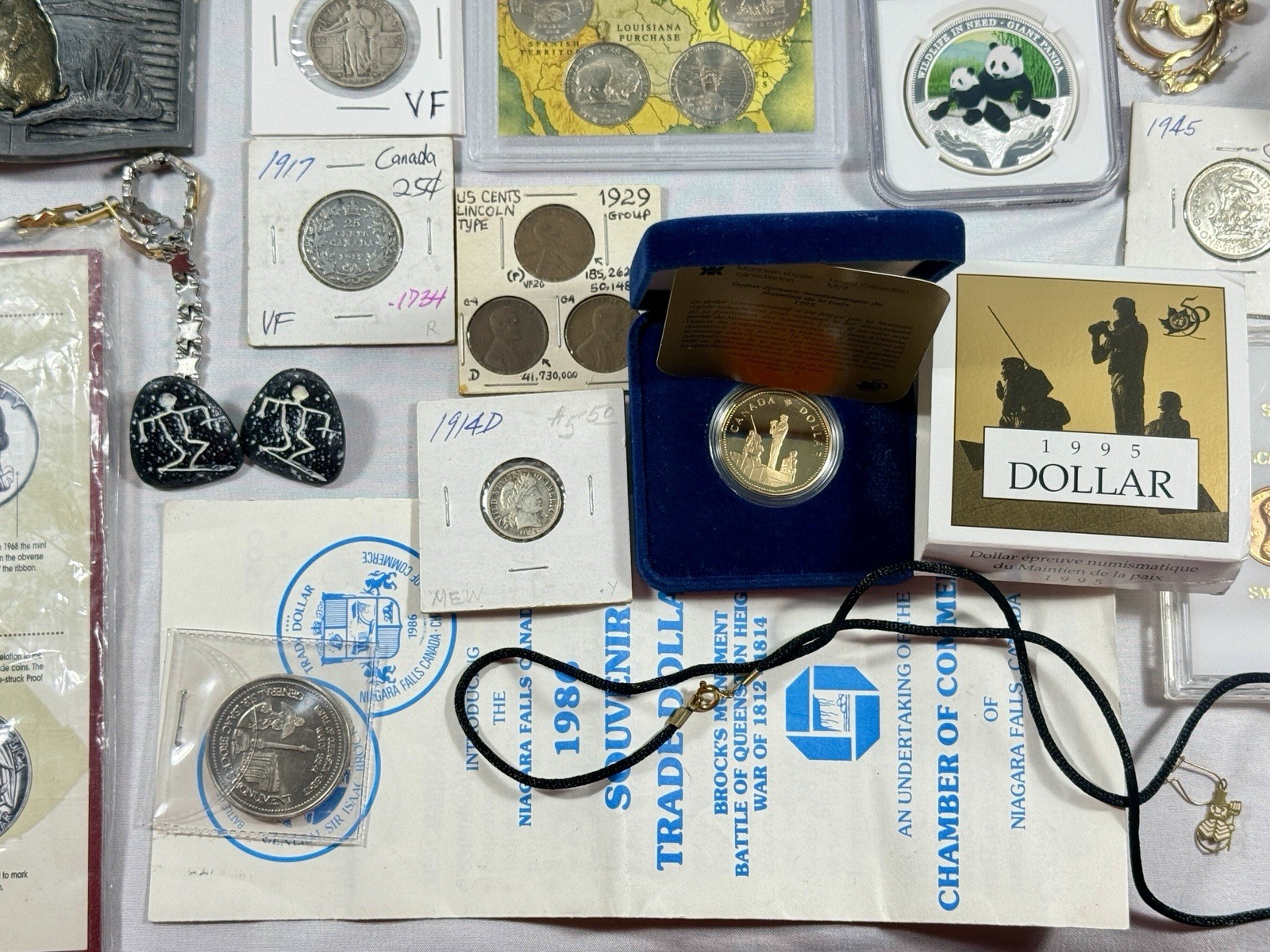 Foto 10 di 23