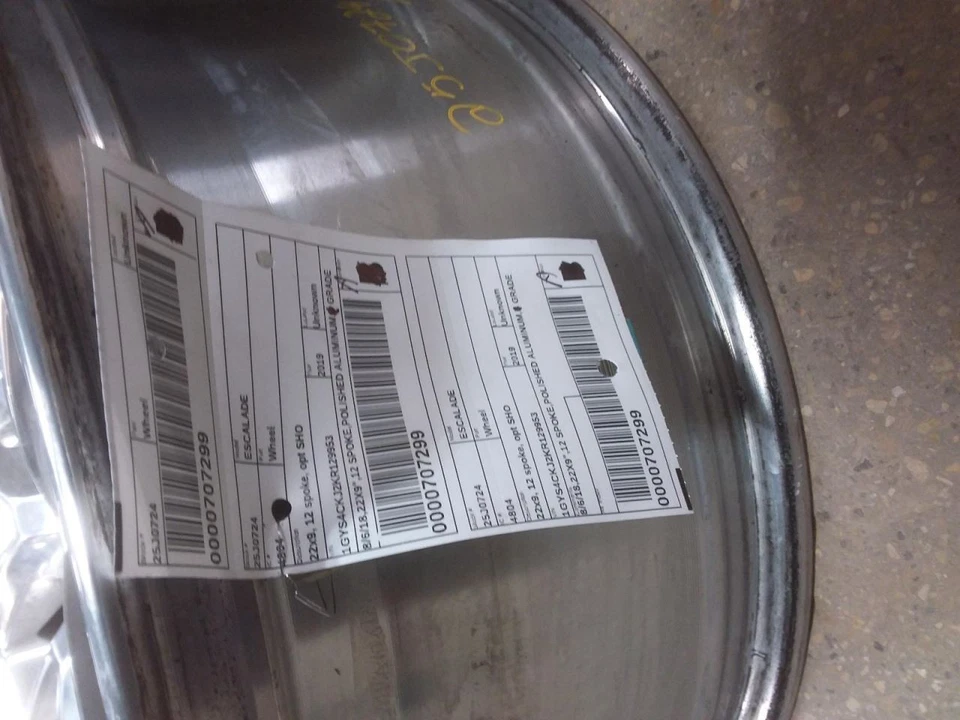 Rueda 22x9 12 radios Opt SHO compatible con 17-20 ESCALADE 2048283 Foto 2 de 2