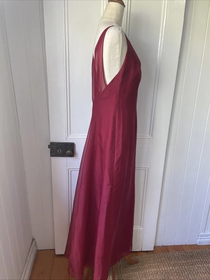 Vestido Ann Taylor Maxi Seda Rojo Borgoña en excelente estado AU12 US8 Mediano Foto 3 de 4