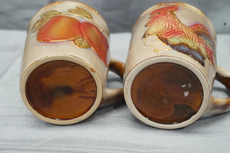 Tazas de café Otagiri tema rural coloridas tazas de cerámica de gallo y manzana Foto 4 de 4