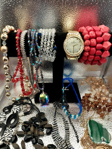 Vintage jewelry & watch - Gem Vintage jewelry & watch - Gem