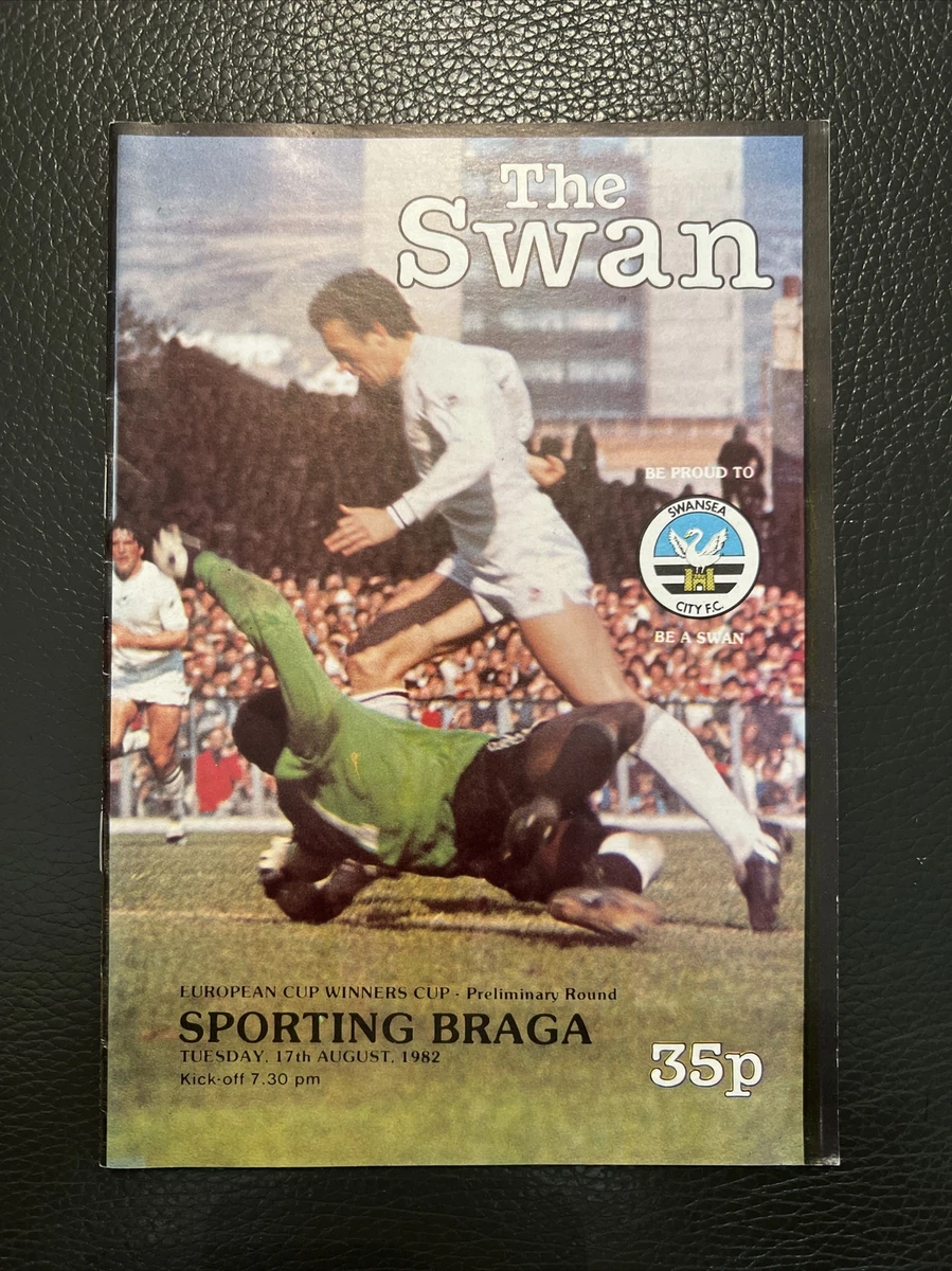 ancien PROGRAMME )) SWANSEA CITY V PSG - Cup Winners Cup C2 1982/83