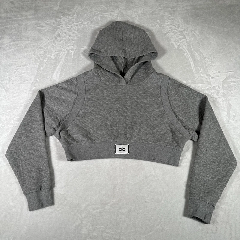 alo-yoga arena quilted cropped long sleeve athletic heather hoodie