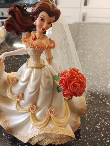 Absolutely Stunning Figurine Of Belle In Her Wedding Gown With Veil. Disney. - Picture 2 of 12