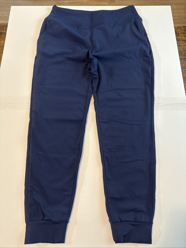 Sz L Men’s Performance 3 pocket Workout Or Casual Wear joggers in navy blue.