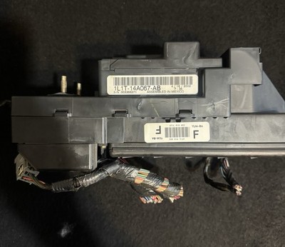 2002 Lincoln Blackwood OEM GEM Module W/Interior Fuse Box. Part # 1L1T-14A067-AB