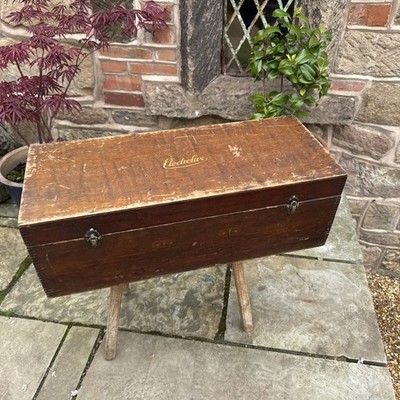 Vintage Aufbewahrungsbox Truhe Scheunenfund Electrolux Retro Englisch Kiste Baumstamm SIEHE INFO