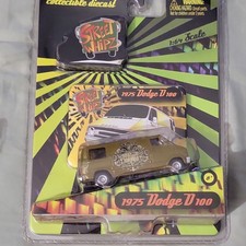 Street Whipz Series Dodge D100 Chevy Van 1975 1976 1:64 Diecast Gold Green