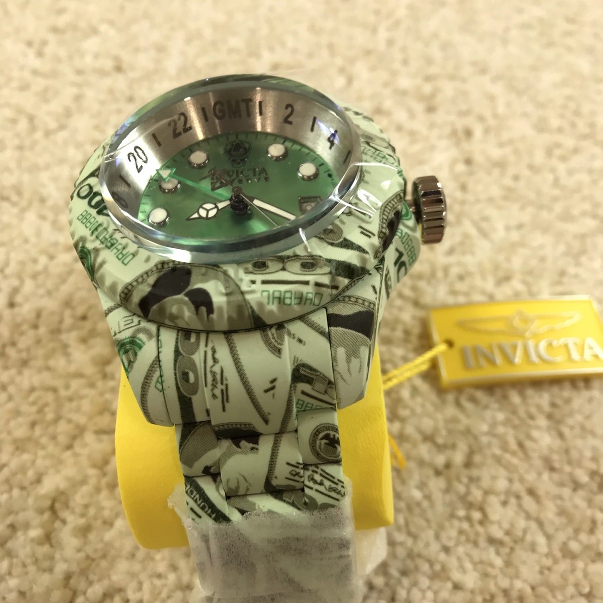 Invicta Reserve Cash Hydromax Swiss Ronda 515.24H Caliber Men's