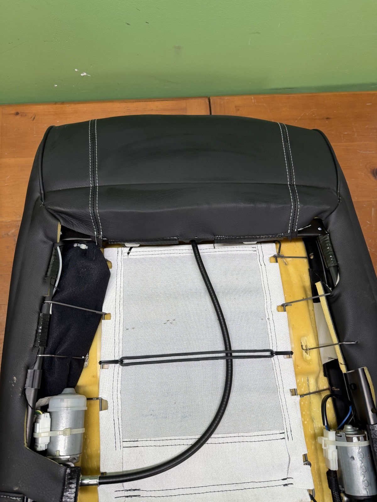 2003-2008 Maserati Quattroporte Right Front Passenger Upper Seat Back Cushion
