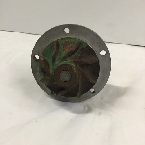Mercedes Benz 180c 180d 180Dc 190Db Water Pump with 5 Bolt Fan Mounting Flange. - Picture 7 of 7