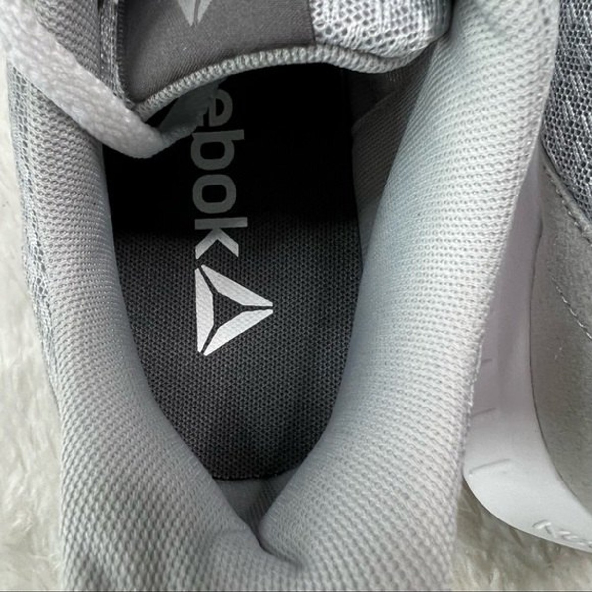 Reebok Men’s Lite Walking/ Running Sneakers in Grey Size 9 Amazon.com | Reebok Lite 3 Men main image 4