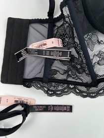 Victoria&rsquo;s Secret Very Sexy Push Up Bra & Brazilian Bottom Set  34C/S  NWT