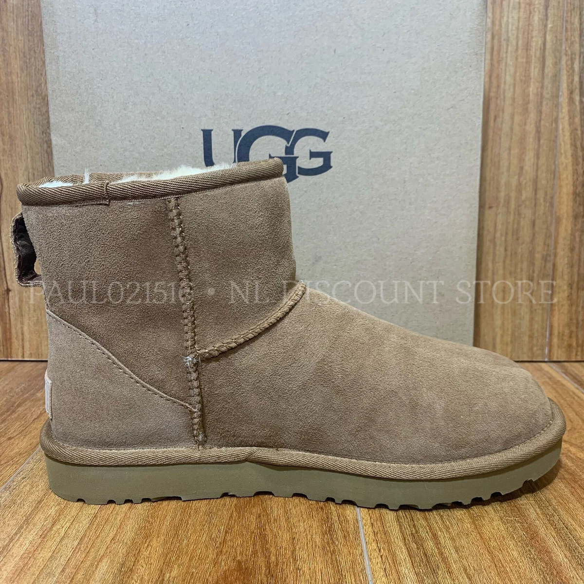 Ugg womens deals mini