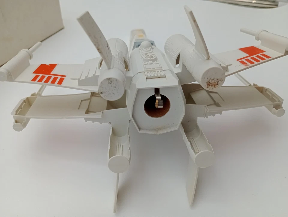 Rare Vintage Estes #1490 Star Wars X-Wing Fighter Flying Model Rocket - Image 4 of 4