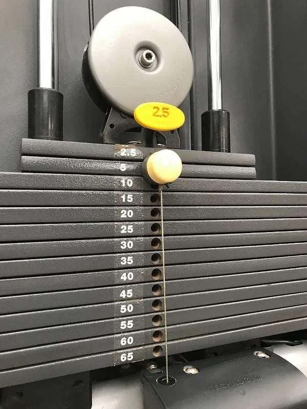 TECHNOGYM SHOULDER PRESS SELECTION
