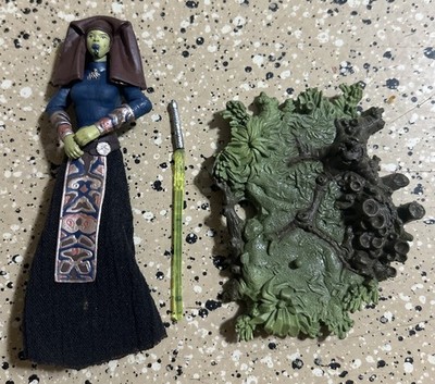 Star Wars 3.75'' ROTS Revenge of the Sith #31 Luminara Jedi Master Loose Complete