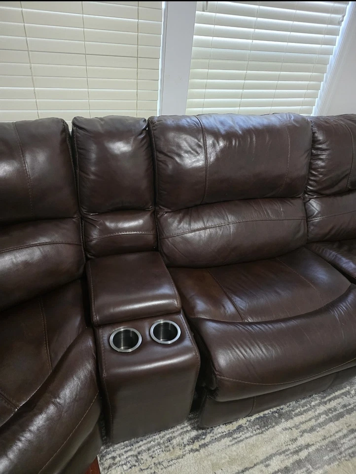 Seccional Cuero Marrón Power Reclinable 6 Piezas Brazo Derecho Orientado Seccional. Foto 2 de 3