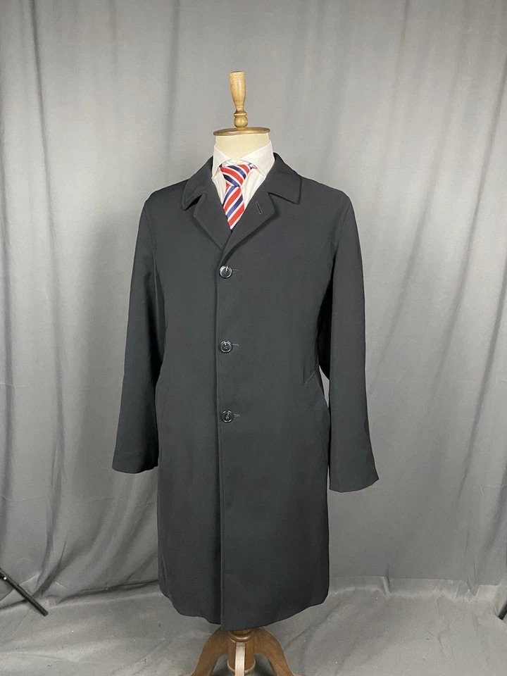 Giorgio Armani Collezioni Vintage Men's Black Long Wool Coat Size L-XL - Image 4 of 4