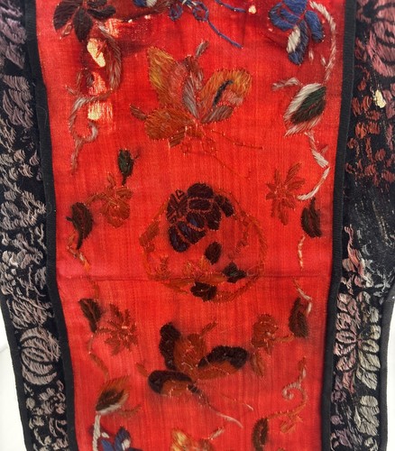 Antique Chinese Embroidered Tapestry Table Runner Hand Stitched Panel Art 20 x 7 - Picture 13 of 16