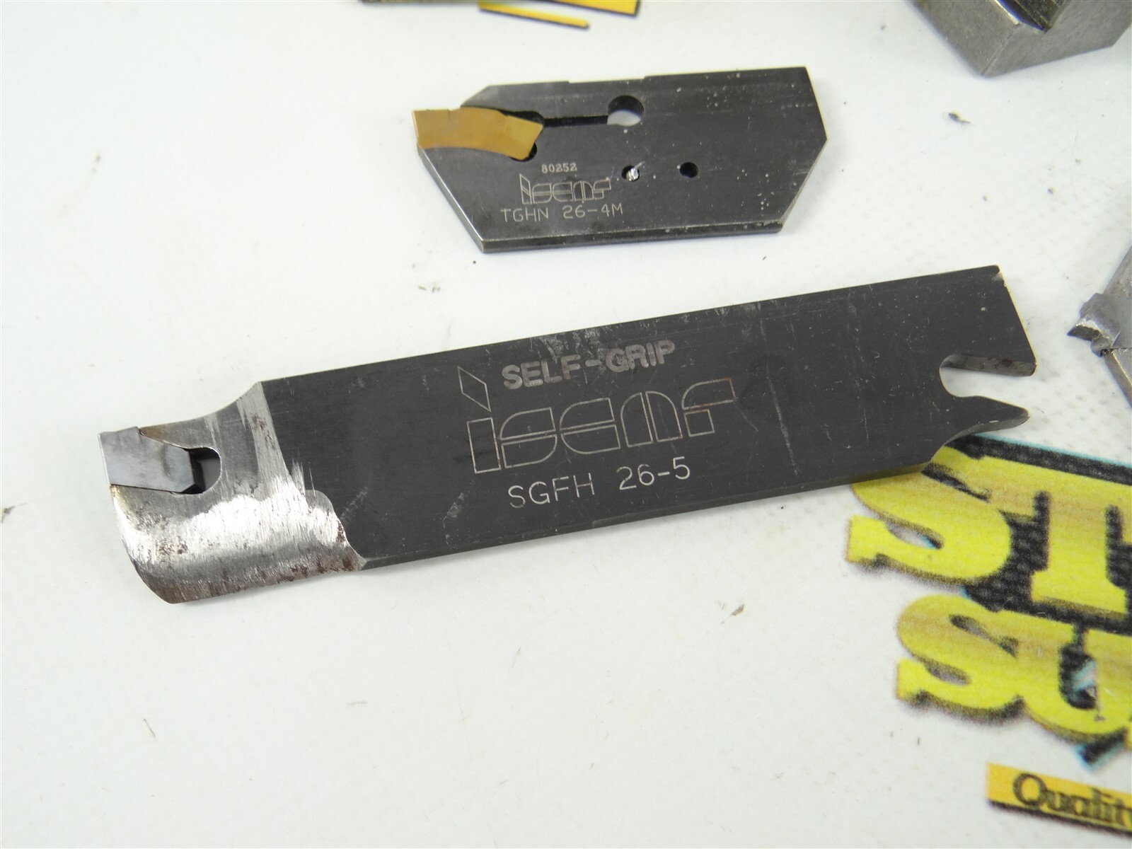 ASSORTED LOT OF INDEXABLE PARTING BLADES + SOMMA 1" SHANK HOLDER ISCAR