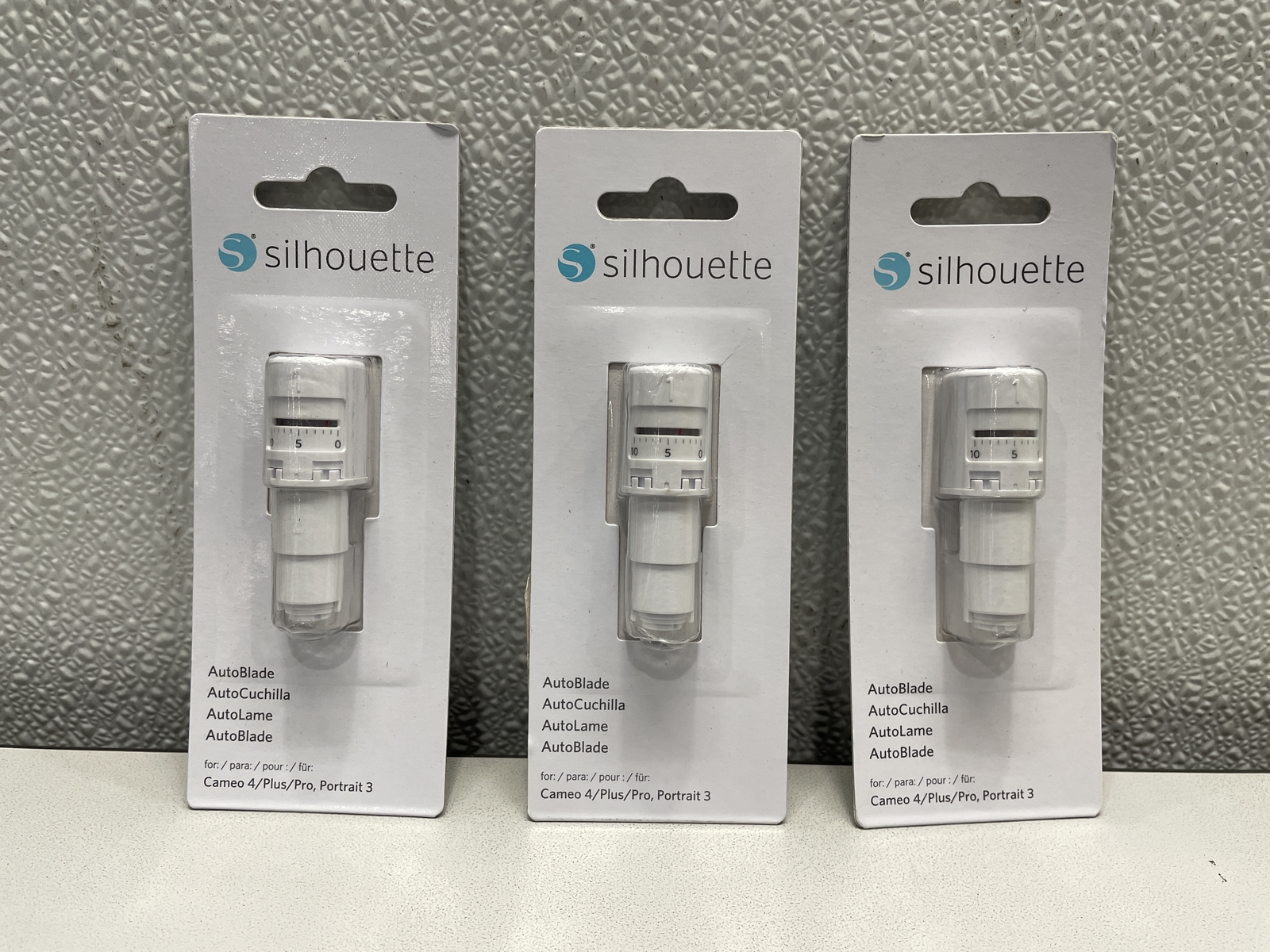 Lot Of 3 Silhouette America AutoBlade For Cameo 4 SILH BLADE AUTO2 EBay lot-of-3-silhouette-america-autoblade-for-cameo-4-silh-blade-auto2-ebay