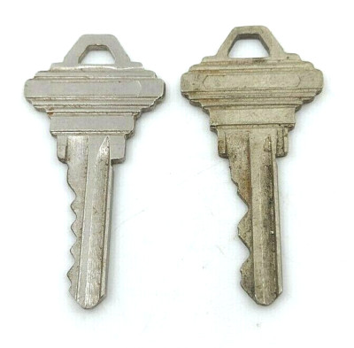2 Vintage Keys C Not Duplicates Diamond Bows Appx 2  Same Style As Schlage Keys