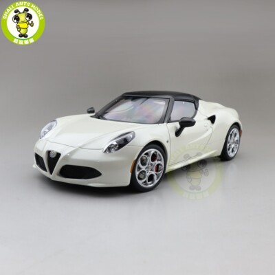 1/18 ALFA ROMEO 4C SPIDER Autoart 70141 White Model Toy Car