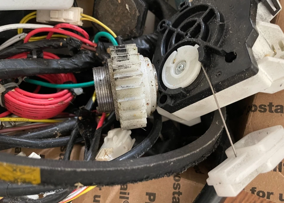 Caja de Piezas para Lavadora Haier (Modelo: RWT360BW) Foto 4 de 4