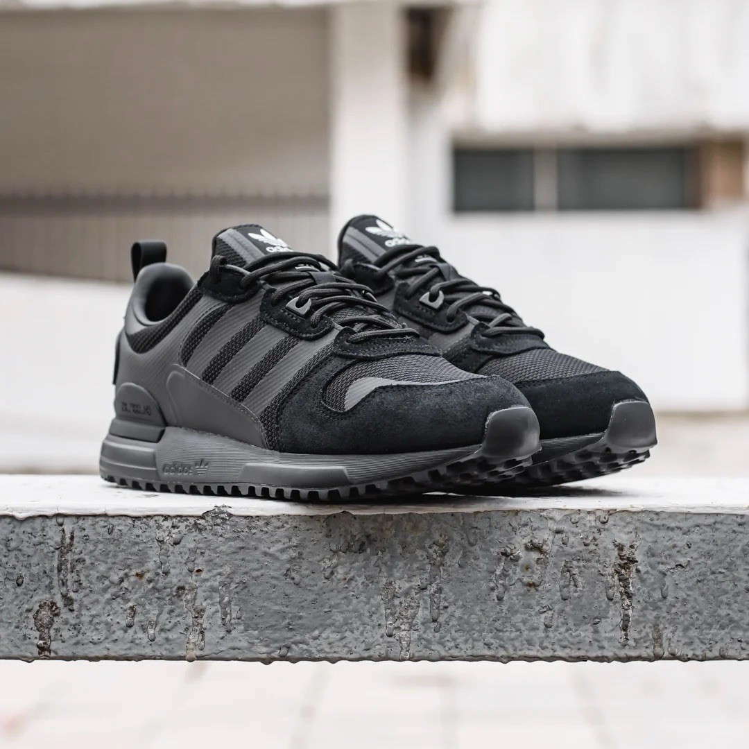 Adidas Originals ZX 700 HD Men's Running Shoe Athletic Sneaker