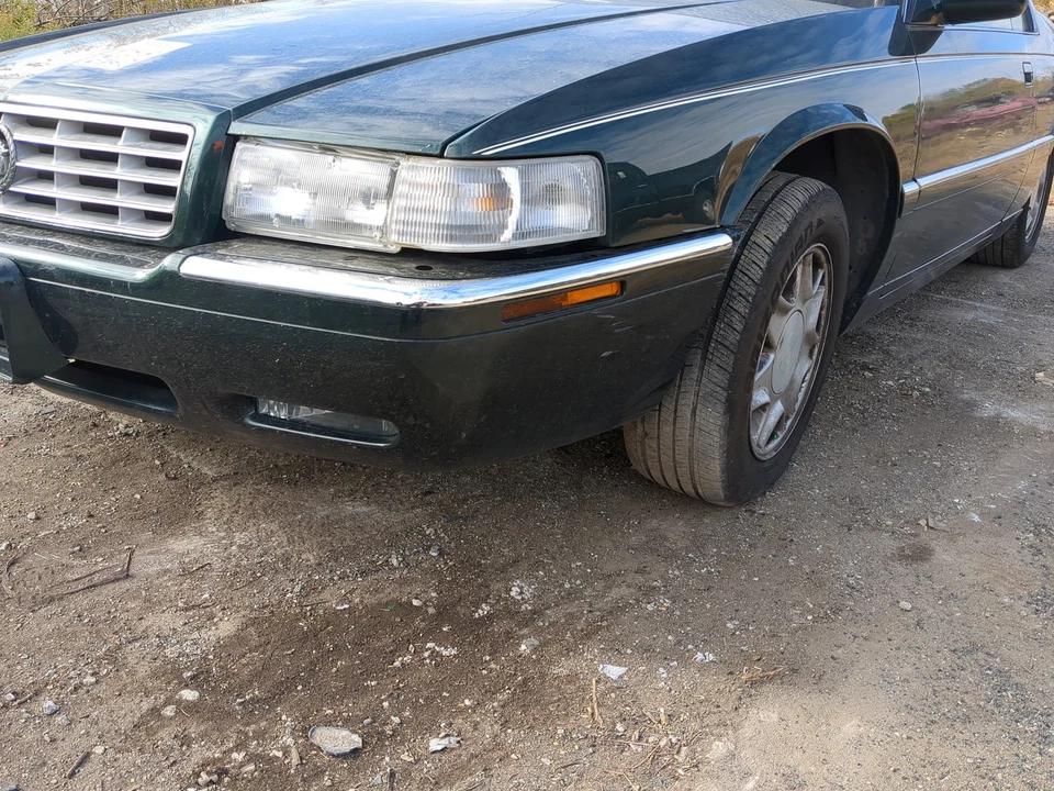 1995-2002 Cadillac Eldorado Front Bumper - Oem H22O2 Foto 4 de 4