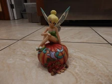 Rare  Jim Shore Disney Showcase Traditions  Autumn Tinkerbell 7" x 4"