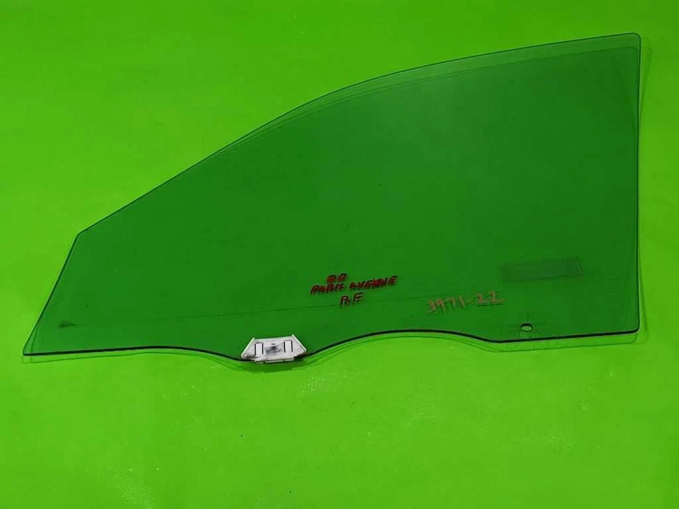 97-05 PARK AVENUE PASSENGER RIGHT FRONT WINDOW DOOR GLASS OEM 3971-22 Foto 2 de 4