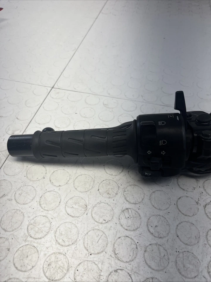 KAWASAKI NINJA 250 250R EX250 2008-2012 cilindro maestro pinza de freno delantera OEM Foto 2 de 4